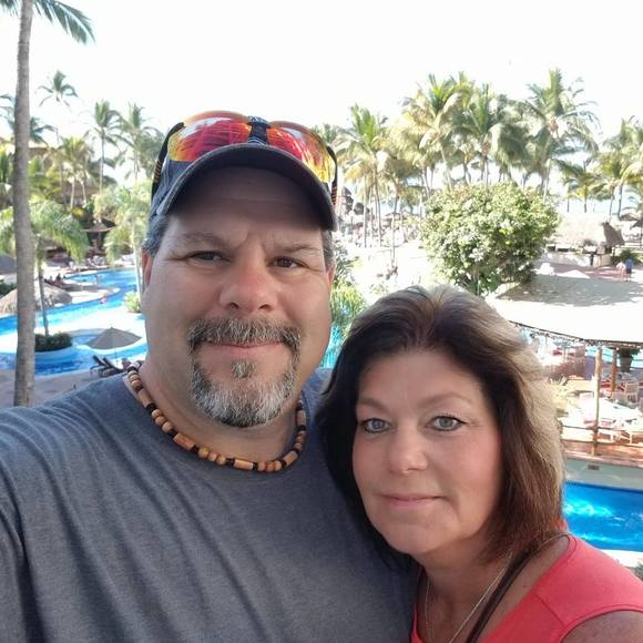 Profile Picture of Mike Volanti (@catchwalleye) on Poshmark