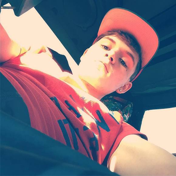 Profile Picture of Blake Allen (@blakey19998) on Poshmark