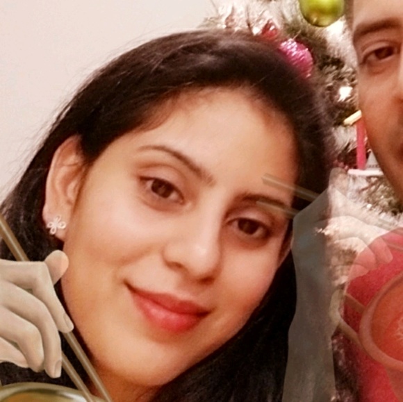 Profile Picture of Rajita Ravidasz (@rajita21) on Poshmark