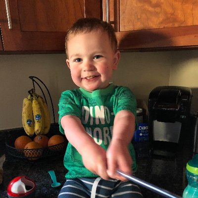 Profile Picture of Deborah Farrell (@Debbie112960) on Twitter