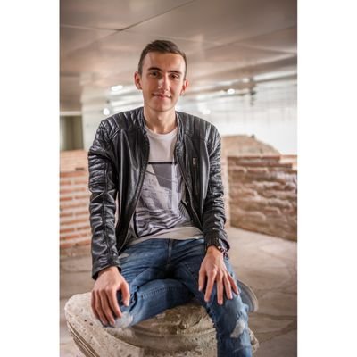 Profile Picture of Stefan Dobrev (@funetoo_) on Twitter