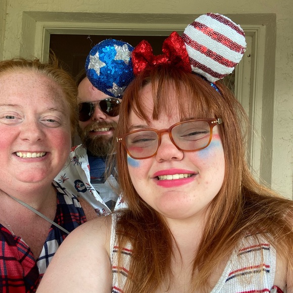 Profile Picture of Emily Dinenna (@namjinizreal) on Poshmark