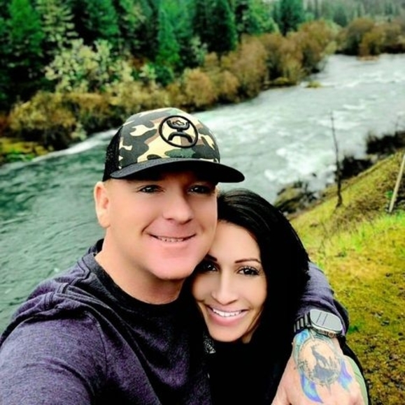 Profile Picture of Shawna Verdino (@shawnaverdino) on Poshmark