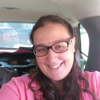 Profile Picture of April Nicole (apple Pie) (@AprilBe60203860) on Twitter