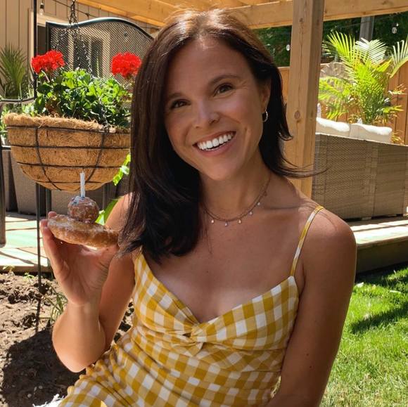 Profile Picture of Alexandra Eismont (@aeismont) on Poshmark