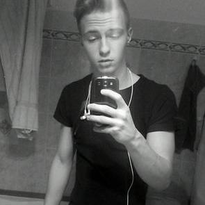 Profile Picture of James Rollin Jr. (@rollinjunior) on Twitter