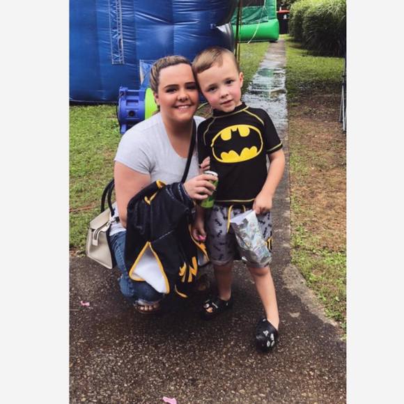 Tori Skaggs - Poshmark Profile Picture of Tori Skaggs (@tori_skaggs) on Poshmark