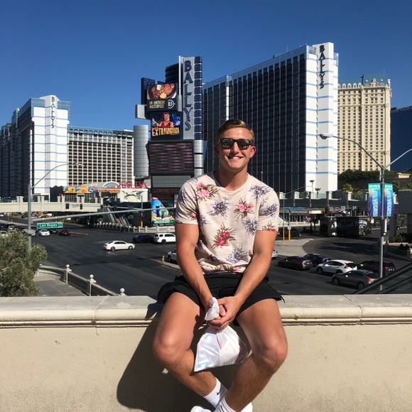 Profile Picture of Jake Schulz (@schulzj1208) on Poshmark