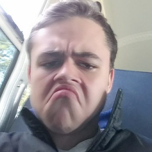 Profile Picture of Wesley Clay (@wesleyclay44362) on Poshmark