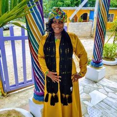 Profile Picture of Paula Savoury (@paula.savoury7) on Tiktok