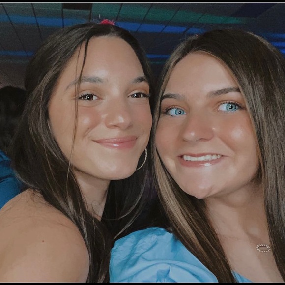 Profile Picture of Mary Himel (@mary_catherineh) on Poshmark