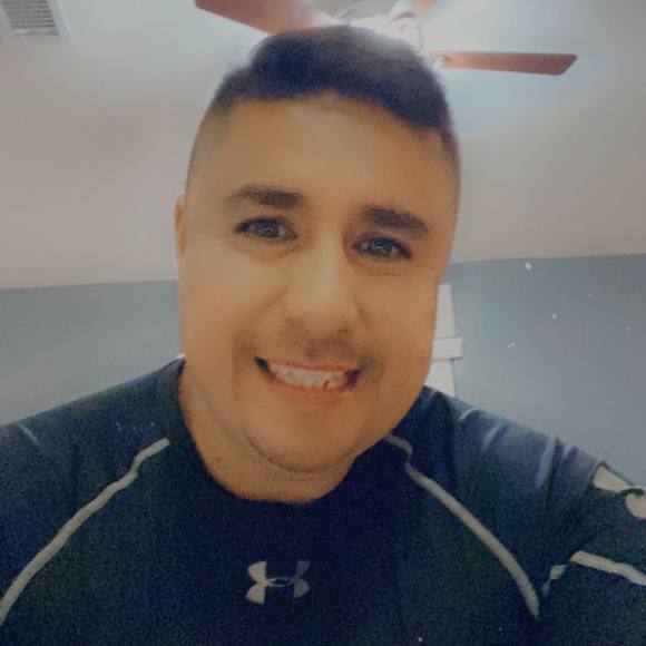 Profile Picture of Albert Garcia (@albertgarcia518) on Poshmark