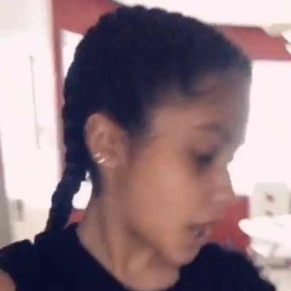 Profile Picture of Karola Lucchetti (@karolamaria) on Poshmark
