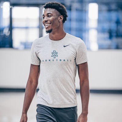 Profile Picture of Kevin McNeal🏀 (@iamthatguy10) on Twitter