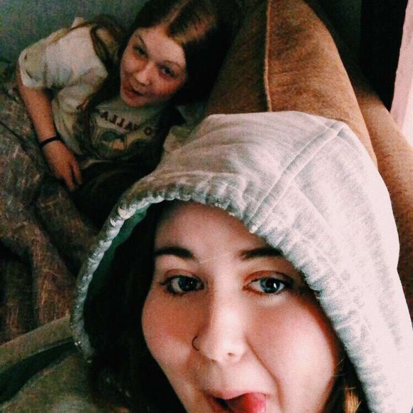 Profile Picture of Destiny Gallamore (@d_gallamore) on Poshmark