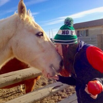 Profile Picture of Julia Leonard (@a_SmartCookie) on Twitter