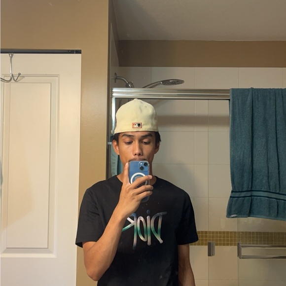 Profile Picture of Joshua lanz Chua (@jcfinds14) on Poshmark