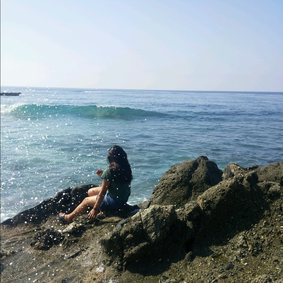 Profile Picture of Miranda Rivas (@miranda_m_r) on Poshmark