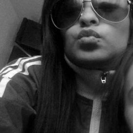 Andrea Eby Santacruz - Twitter Profile Picture of Andrea Eby Santacruz (@eby_andrea) on Twitter