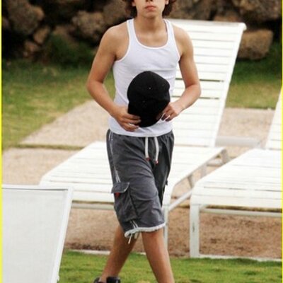 Profile Picture of Jake T Austin (@DavidGagePartin) on Twitter