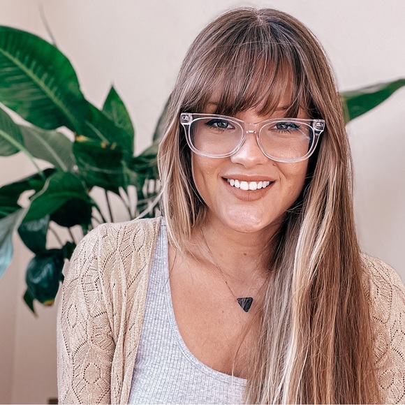 Mallory Brearey - Poshmark Profile Picture of Mallory Brearey (@mbrearey) on Poshmark