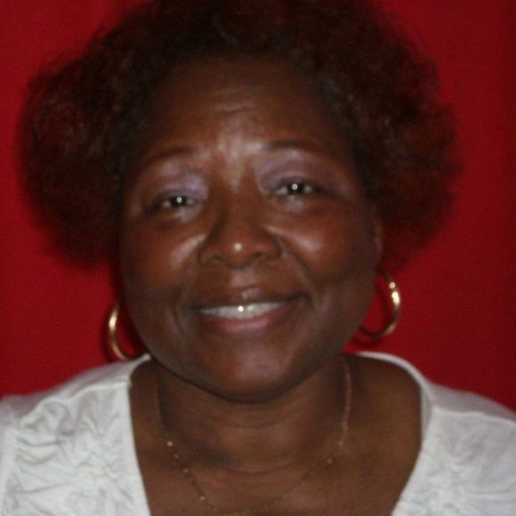 Profile Picture of Sallie Peebles (@salliepeebles) on Poshmark