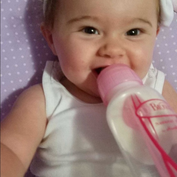 Profile Picture of Robin Labossiere (@robinlaboss) on Poshmark