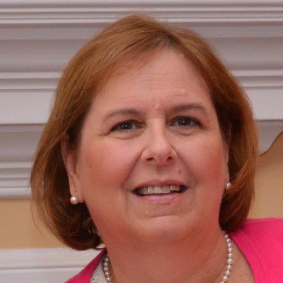 Profile Picture of Nancy Wheeler (@nvwheelfb) on Poshmark