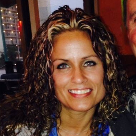 Profile Picture of Gina Garrison (@ginagarrison) on Poshmark