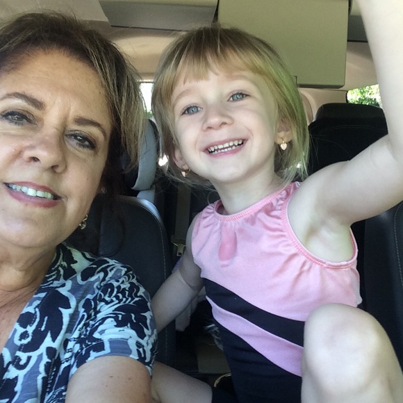 Profile Picture of Maritza Belowski (@naplesb) on Poshmark