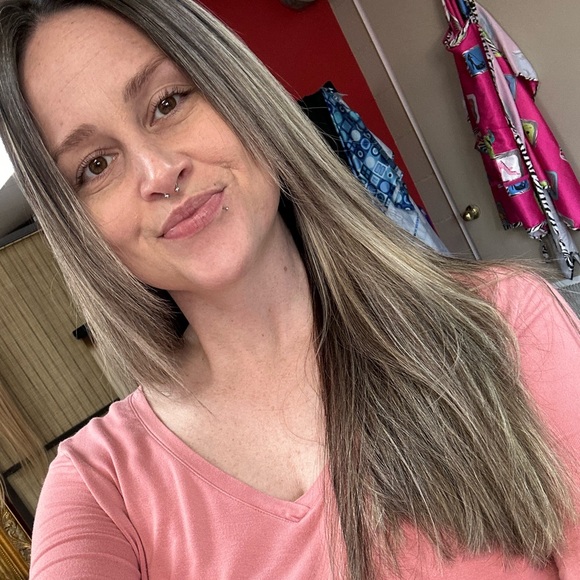 Profile Picture of Mitzi Sebold (@mitzijayy) on Poshmark