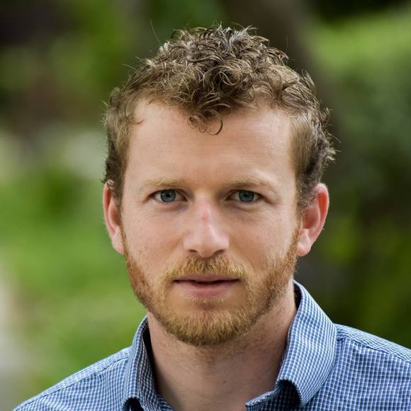Profile Picture of David Strom (@davidstrom) on Poshmark