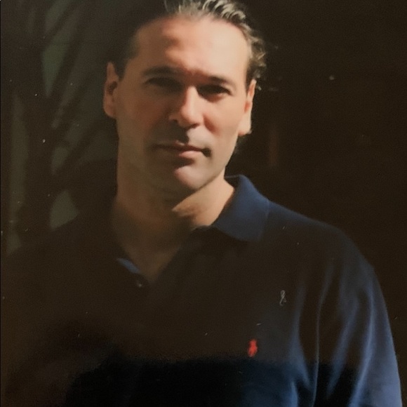 Profile Picture of Hector Sozzi (@edusozzi) on Poshmark