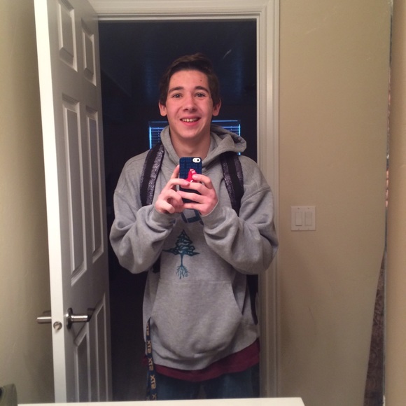 Profile Picture of Scott Stowe (@mrstowe39) on Poshmark