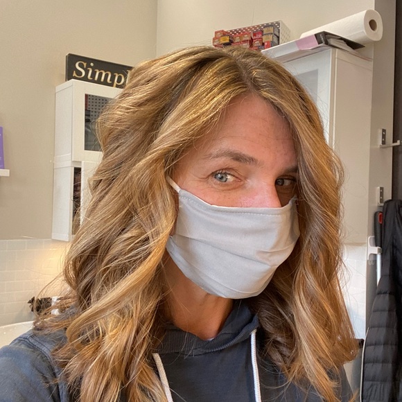 Profile Picture of Kellie Roadarmel-gentile (@kellieroadarmel) on Poshmark