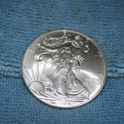 Profile Picture of Robert Maciejewski (@bobcoins) on Twitter