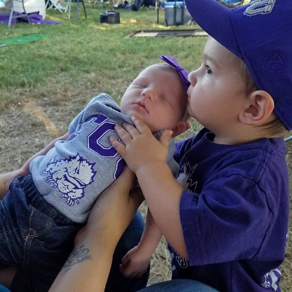 Profile Picture of Jeriann Nobile (@jeriannnobile) on Poshmark