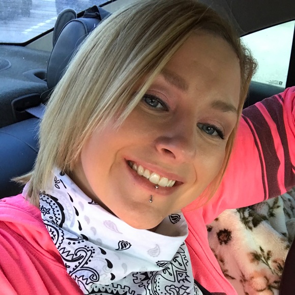 Profile Picture of Megan Keiper (@tucciblack1119) on Poshmark