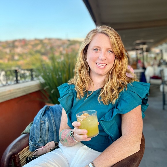 Profile Picture of Hailey Fynaardt (@ohailsyeah) on Poshmark