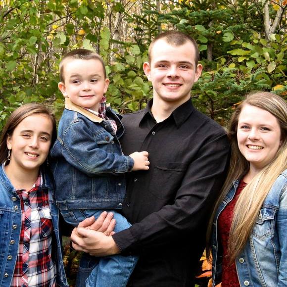 Profile Picture of David Macleod (@davidmacleod27) on Poshmark