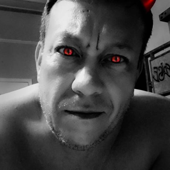 Profile Picture of Jason Latham (@jason_latham) on Poshmark