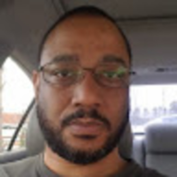 Profile Picture of Chris Bonney (@bonneycc) on Poshmark