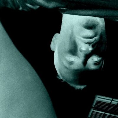 Profile Picture of Lorenzo Castillo (@nerolivo) on Twitter