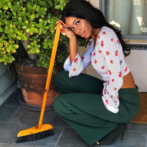 Profile Picture of Tamara Frater (@tfrae) on Poshmark