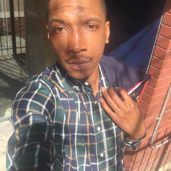 Profile Picture of Neal Macklin (@nealmacklim28) on Poshmark