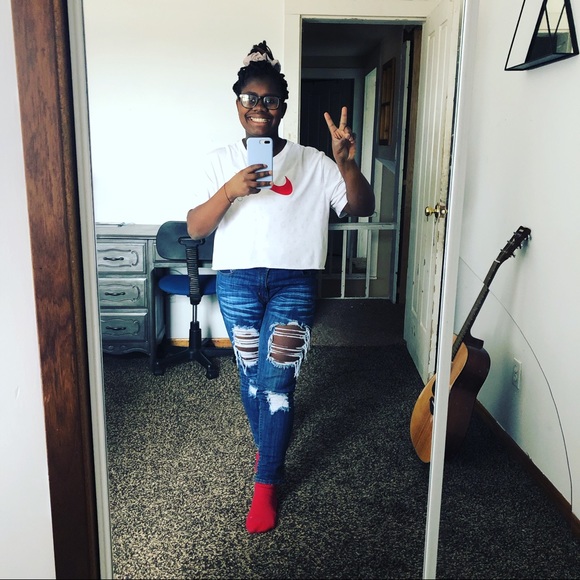 Profile Picture of Akor Balmer (@abalmer972) on Poshmark