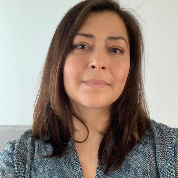 Profile Picture of Betty Villarreal (@bevil1000) on Poshmark