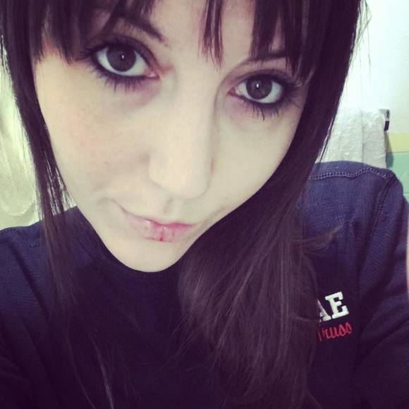 Profile Picture of Alexa Kassedyne (@atkassedyne) on Poshmark