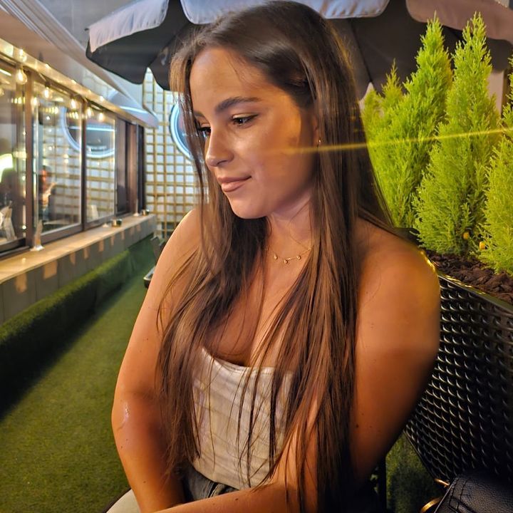 Profile Picture of Jéssica Dinis (@jessdinis) on Tiktok