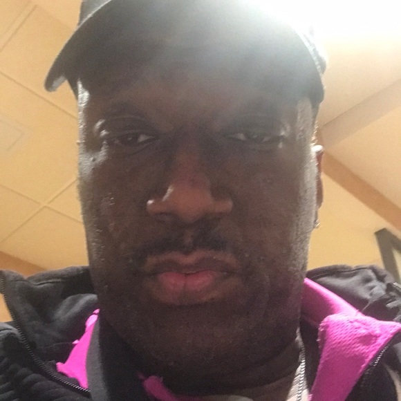 Profile Picture of Dwayne Briggs (@dwaynebriggs2) on Poshmark